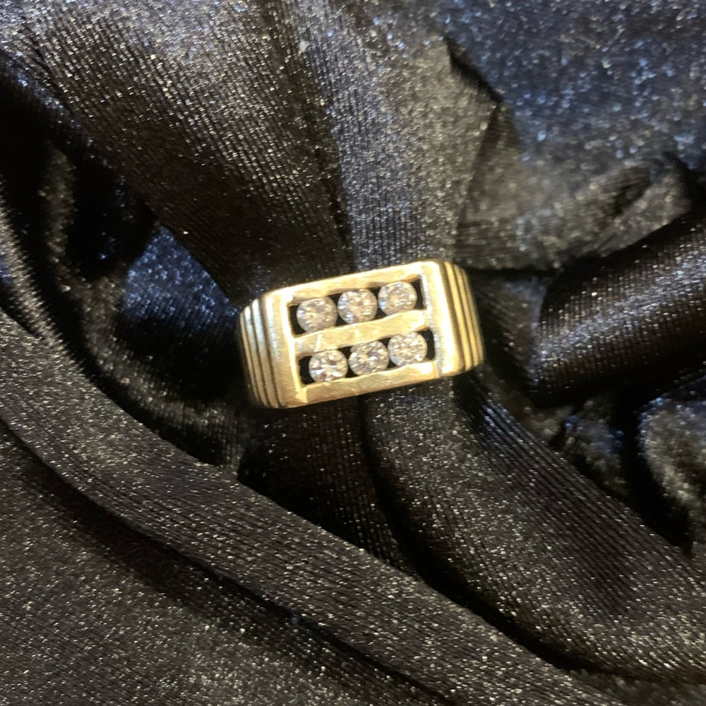 .5 Carat Diamond & Solid Gold Vintage Ring